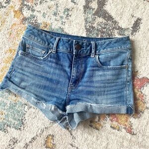 American Eagle Blue Denim Distressed Jean Shorts Medium Wash Mid Rise Stretch 4